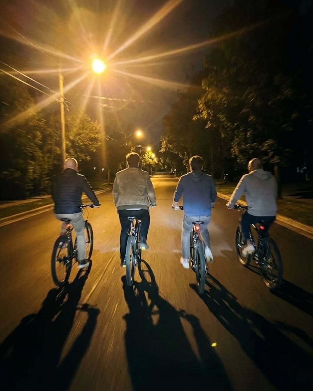 מדיה מהפוסט המקורי: עד כמה ננו בננה 2 שמבוסס על ג׳מיני 3 החדש של גוגל מוצלח ולוקח אותנו עוד צעד לתוך טשטוש הגבולות בין תמונה מציאותית ותמונה מג׳ונרטת?